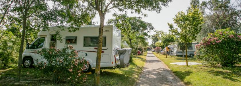 emplacements au camping calagogo saint cyprien