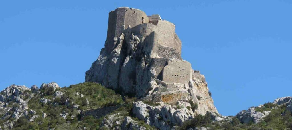 Die schönsten Schlösser der Pyrénées-Orientales: 6 Schlösser, die Sie besuchen sollten